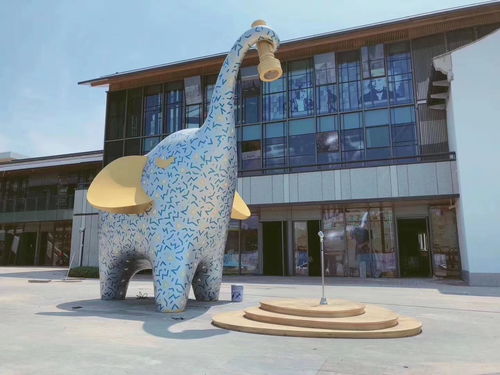 上海雕塑廠家專業(yè)生產(chǎn)大型雕塑,廣場(chǎng)雕塑,戶外雕塑,玻璃鋼雕塑廠家